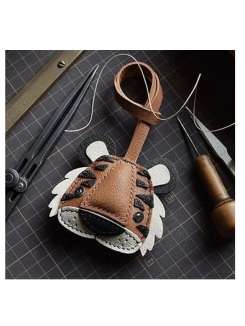 Handcrafted PU Leather Tiger Bag Charm Keychain for Handbags & Luggage